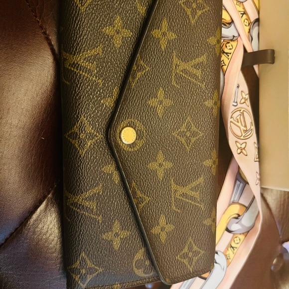 LOUIS VUITTON Long Wallet Portefeuille Sarah Monogram canvas 💯% Authentic - Picture 15 of 16